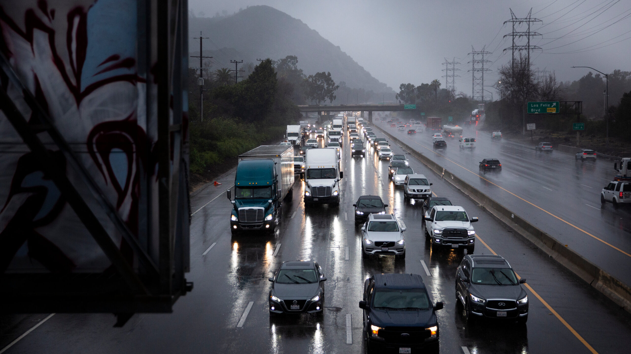 Holiday travel forecast: mostly mild with storms in west, parts of south-central U.S.
