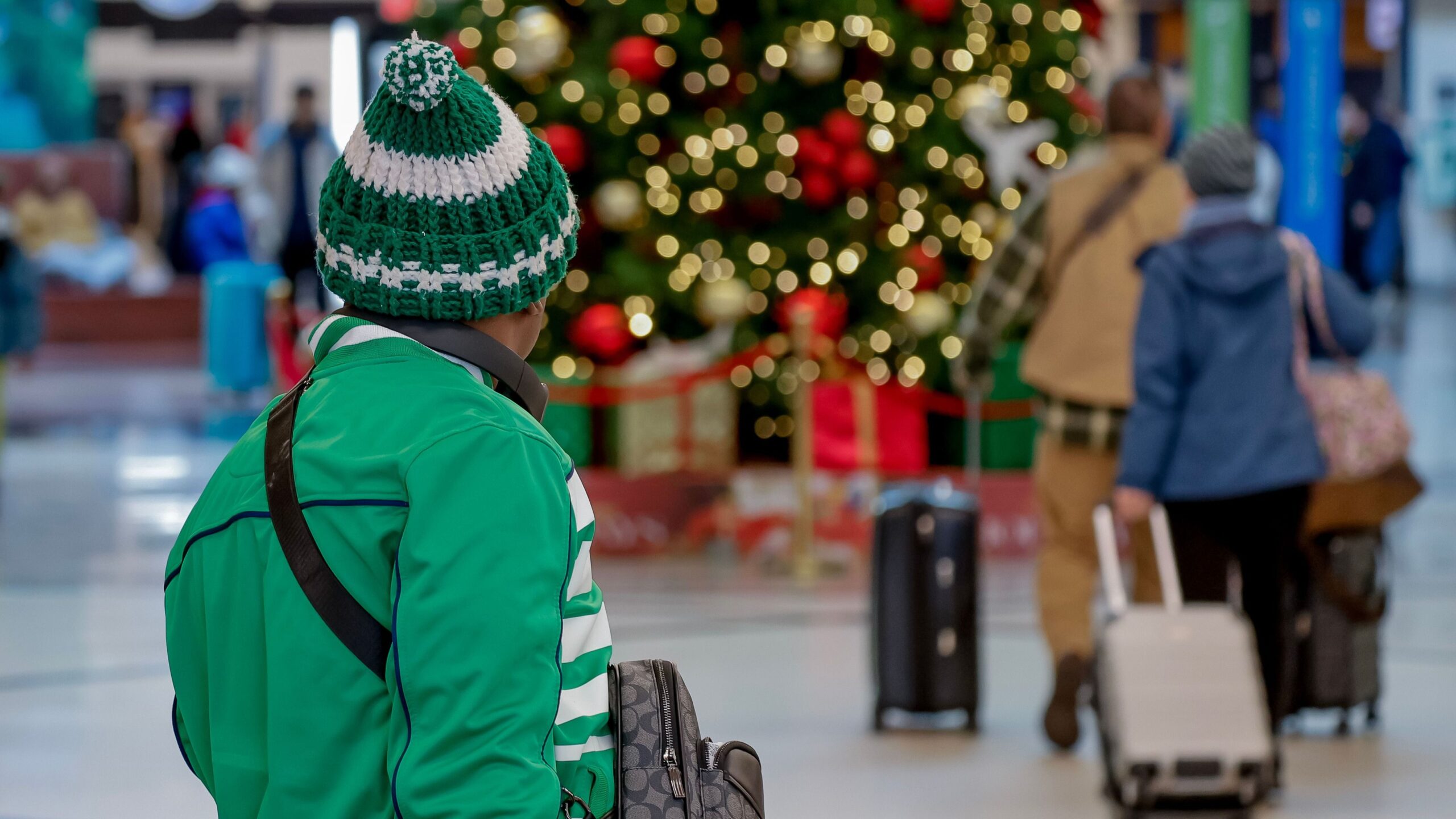 Severe weather and airport delays disrupt Christmas travel across the US